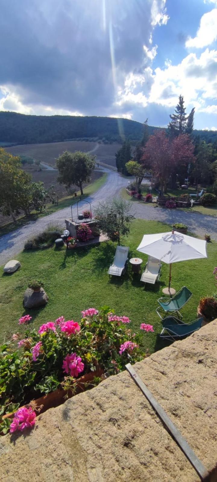 Agriturismo Il Pozzo Castiglione dʼOrcia Buitenkant foto